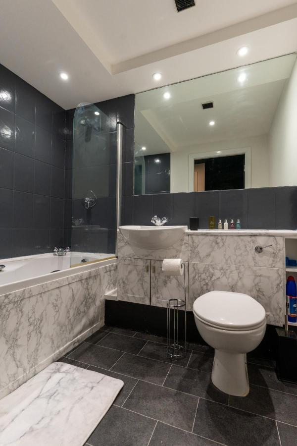 Jpg Theatre Suite - High Floor Mcr Luxe Apartment W Balcony Canal Views Manchester Bagian luar foto